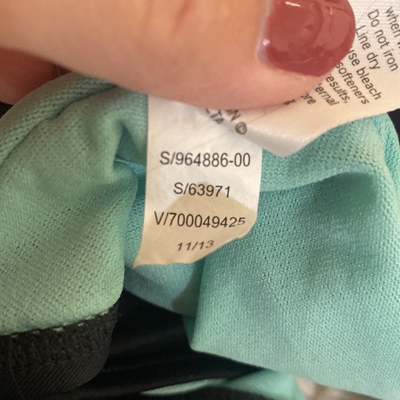 ATHLETA Black Twister Swimsuit! One Piece 36 B/C - Picture 13 of 13